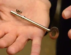 25 Amazing Mind-Reading Tricks<Marvin's Magic New