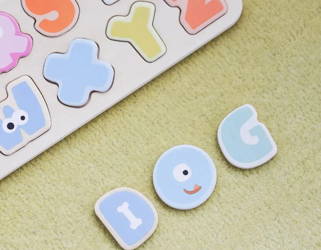 Alphabet Puzzle - Natural Wood<Classic World Hot