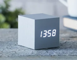 Cube Click Clock - Sound Activated Display<Gingko