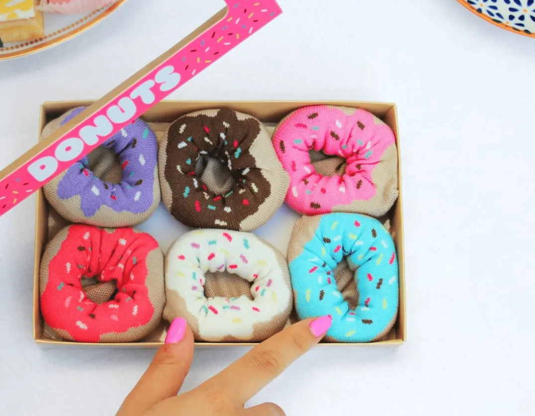 Donuts - Six Odd Socks<United Odd Socks Best