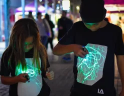 Interactive Glow T-Shirt - Black age 9-11<Illuminated Apparel Clearance