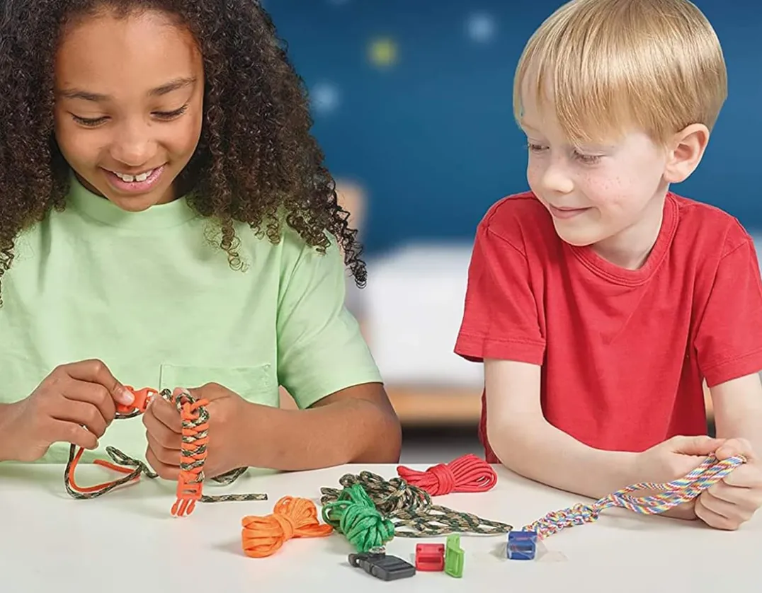 Paracord Wristbands - Make Your Own<Brainstorm Toys Outlet