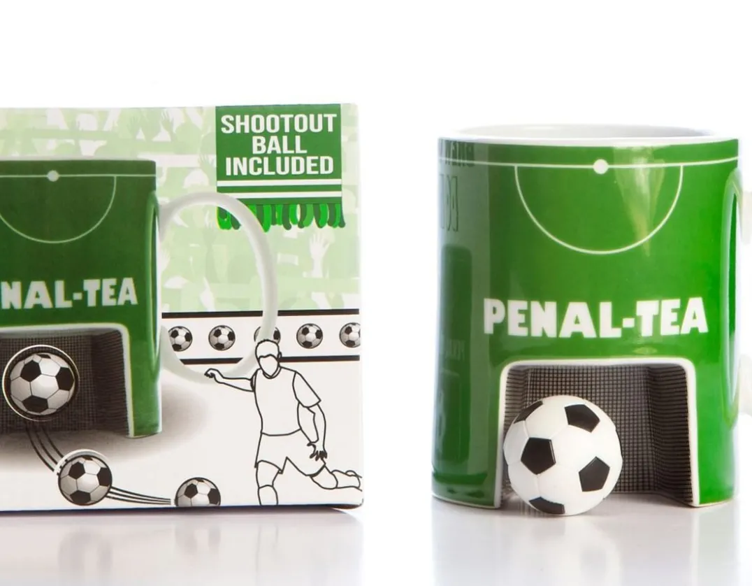 Penal-Tea - Football Mug & Ball<Boxer Gifts Online