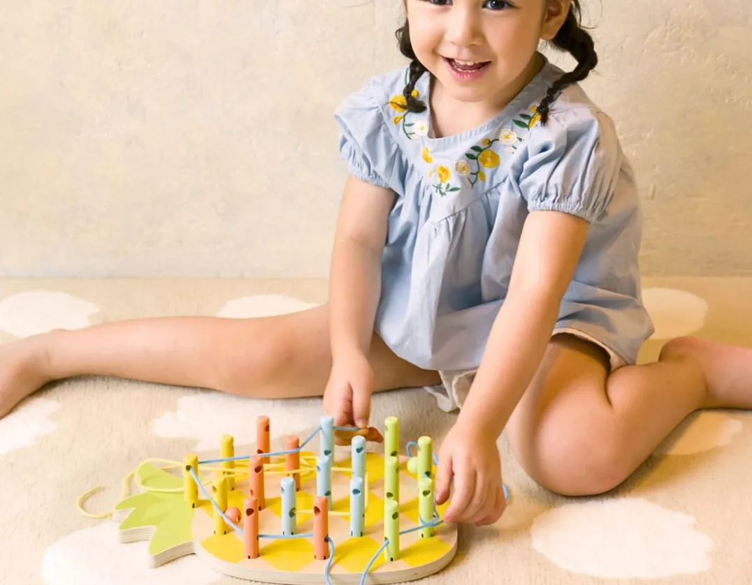 Pineapple Linking Game - Natural Wood<Classic World Hot