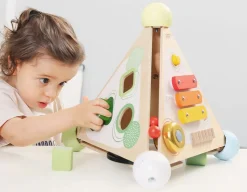 Pyramid Activity Box<Classic World Discount