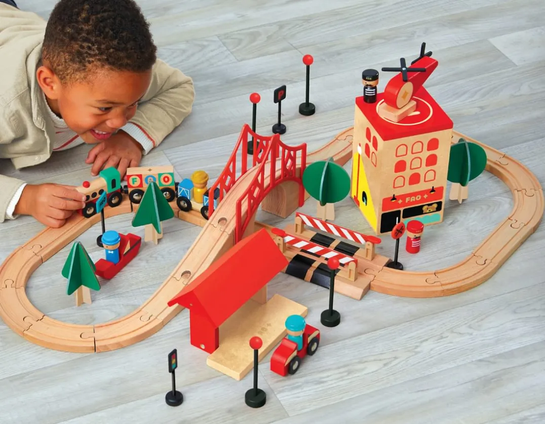 Train Town - 51 Piece Wooden Building Set<FAO Schwarz Hot